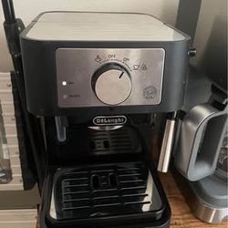 De’Longhi Stilosa Espresso Machine