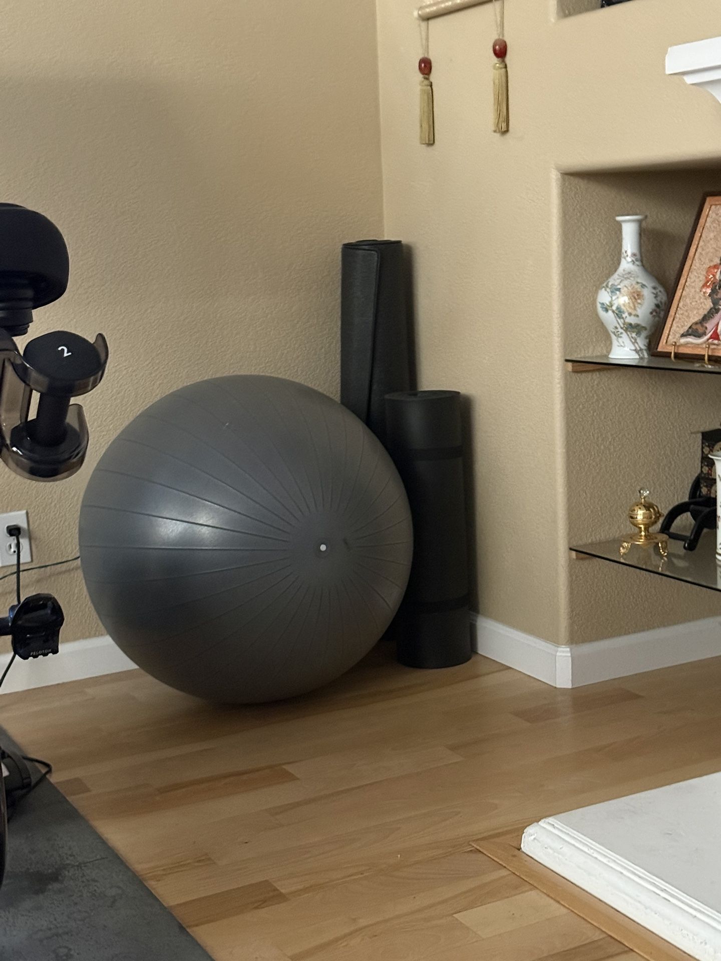 Yoga Matt’s With ball