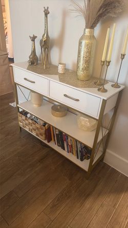 Side table/clock/ gold decor