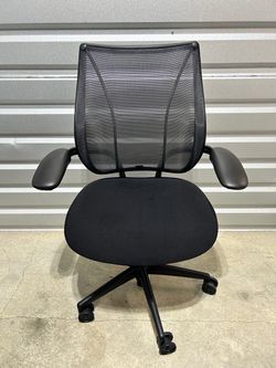 *REFURBISHED* Humanscale Liberty Ergonomic Task/Office Chair w/ Black Mesh & Adjustable Arms
