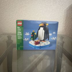 Christmas Penguin Lego 40498