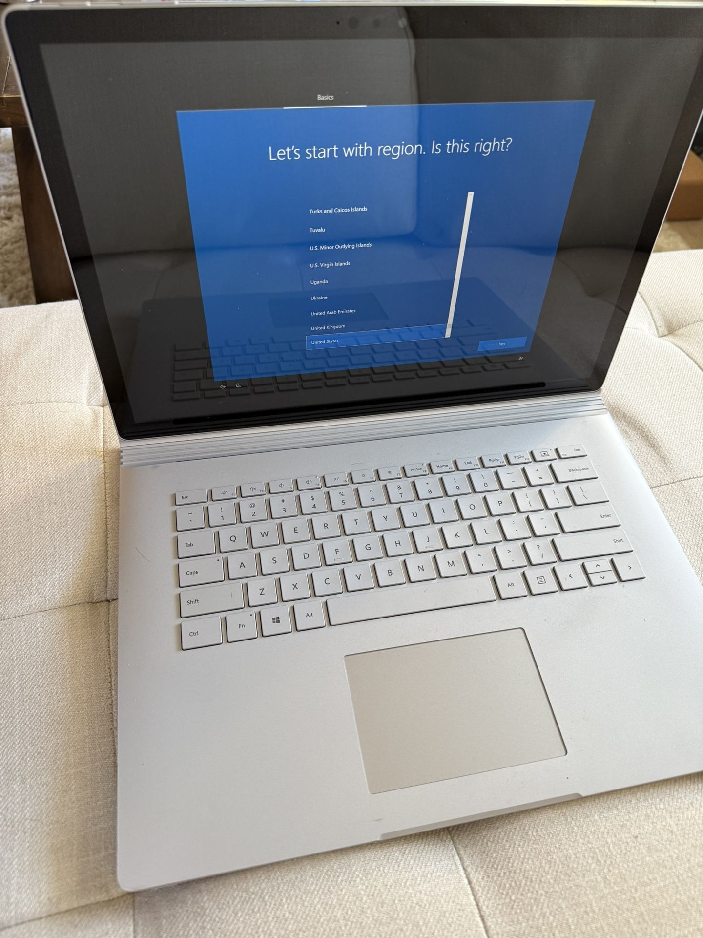 15” Microsoft Surface Book 2