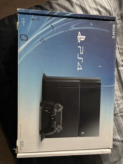 PlayStation 4 With 10 Games