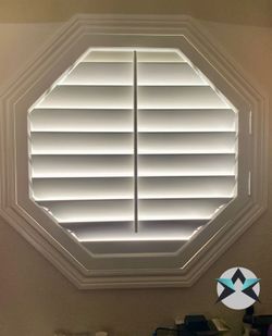 Plantation Shutters (FREE ESTIMATES & SAME DAY PRICING)- Custom, Wood, Interior Window Treatments, Coverings. Persianas de Madera. Se Habla Espanol.