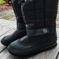 Snow Boots Size 9