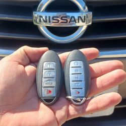 Car Keys / Llaves De Carro