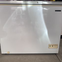 Thomson Chest Freezer 7cu Ft 