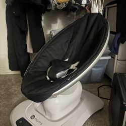$60 Used 4moms Baby Swing