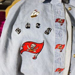 Ladies Denim Tampa Buccs Shirt Size Xs/S
