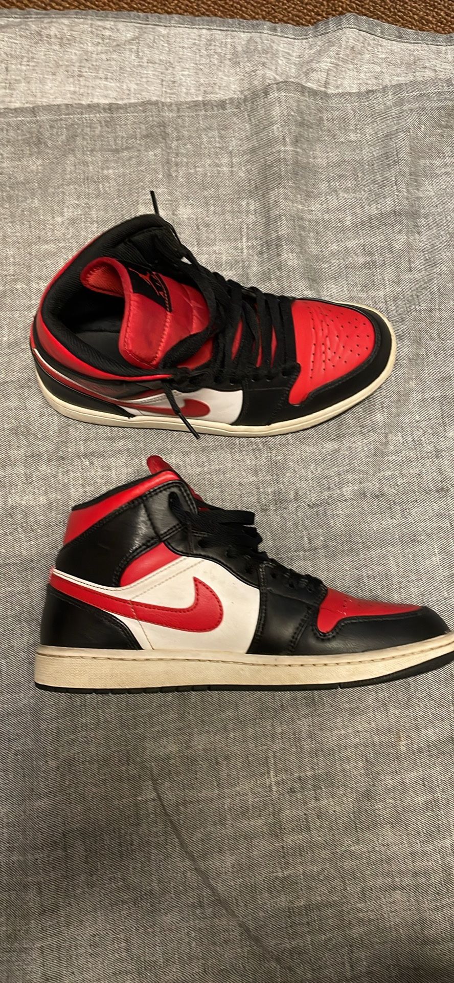 Jordan 1 Red