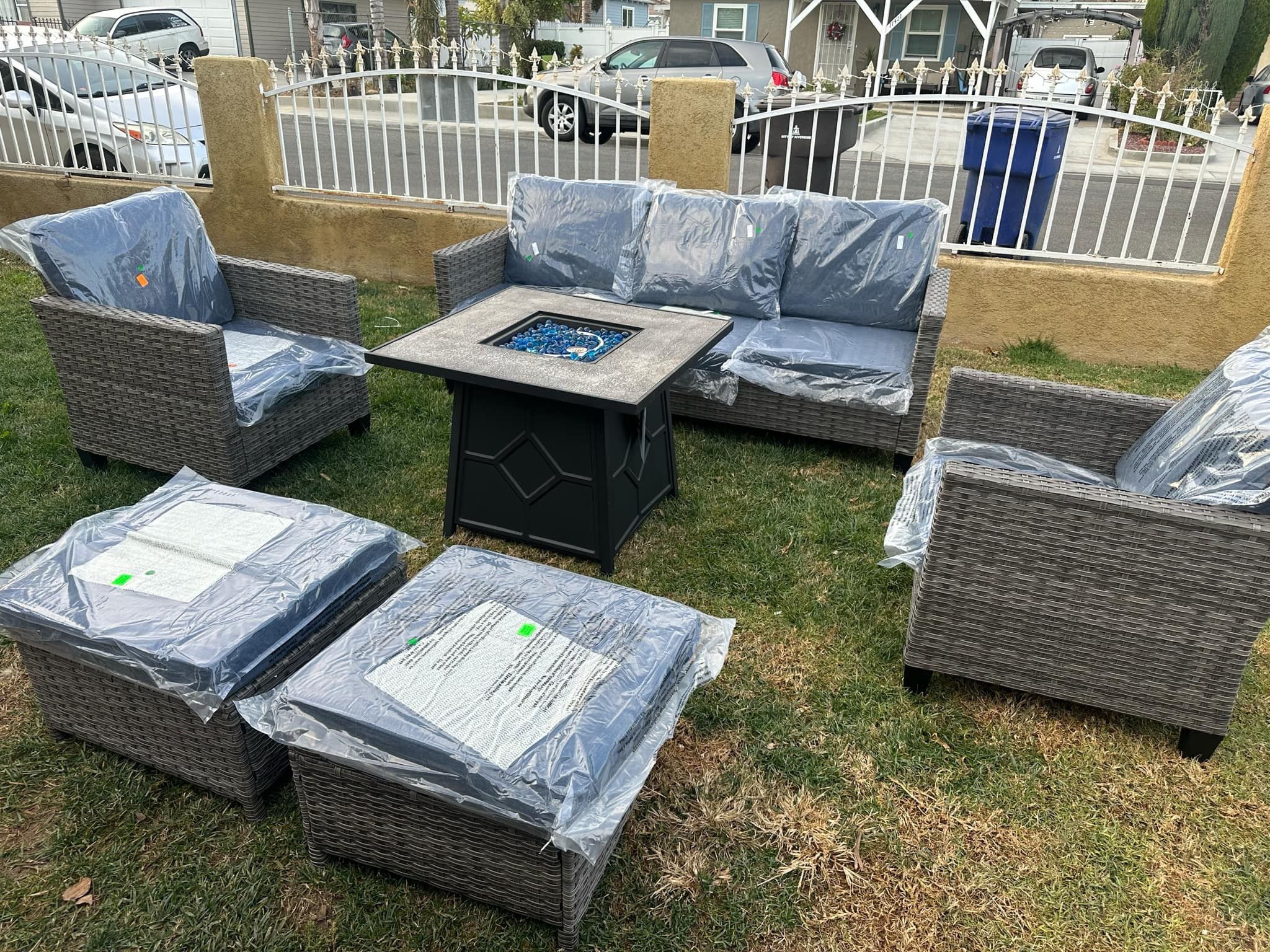 Brand New Patio Outdoor Furniture Set With Fire Pit 
