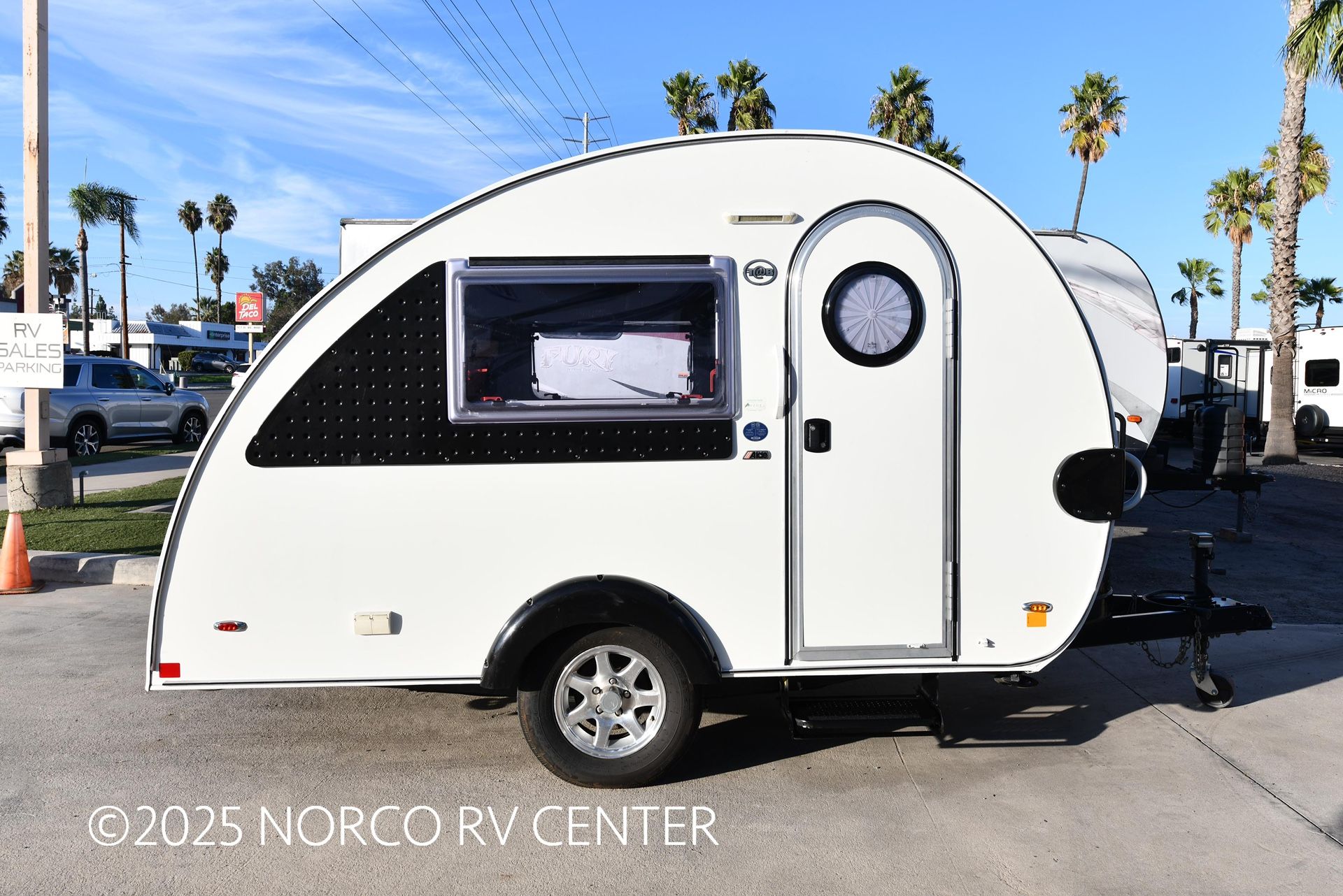 2016 NuCamp T@B320CS-S