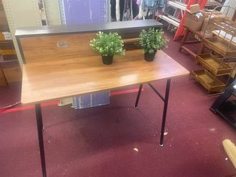 Mini table$20