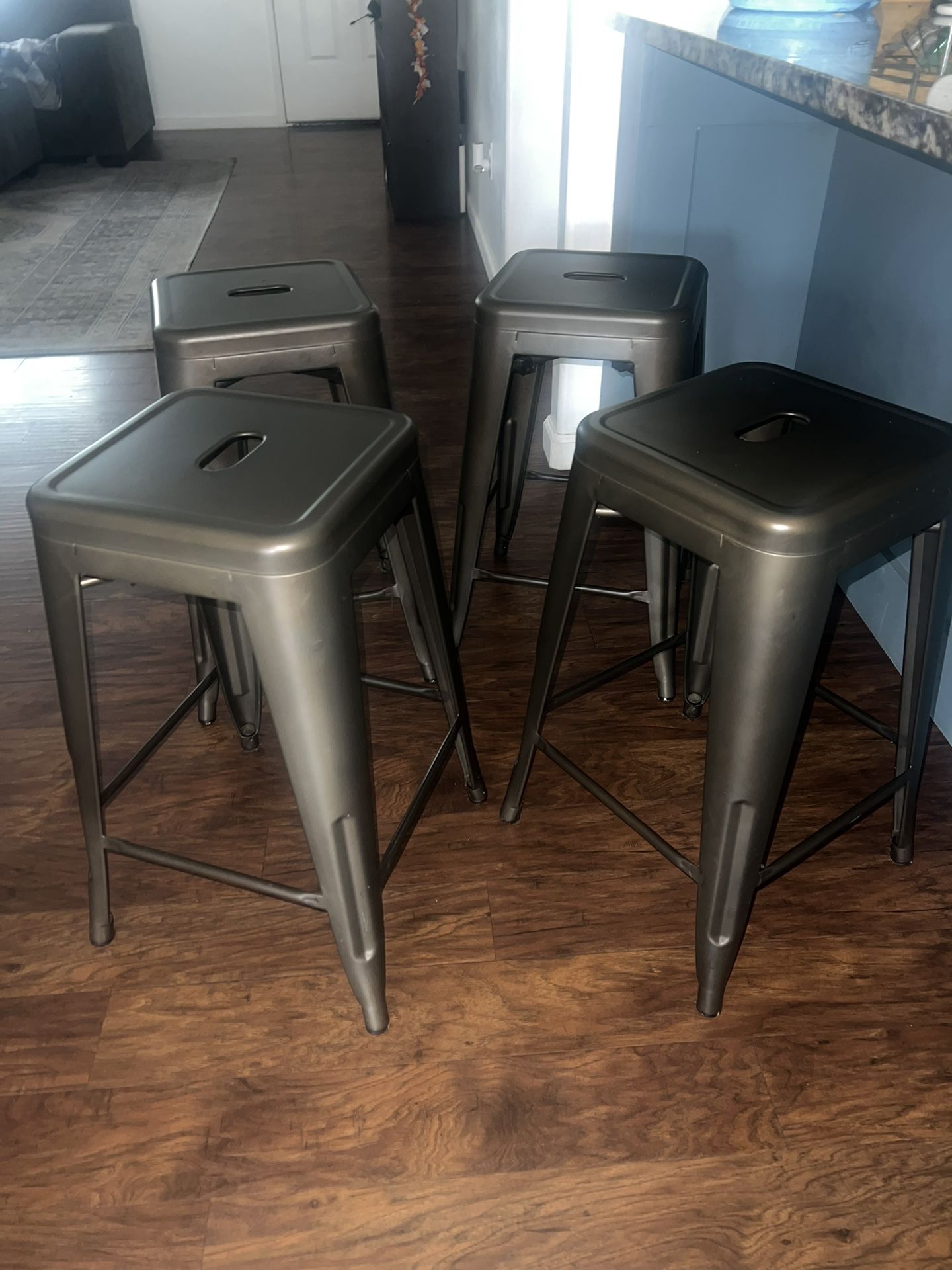 Bar Stool 4x