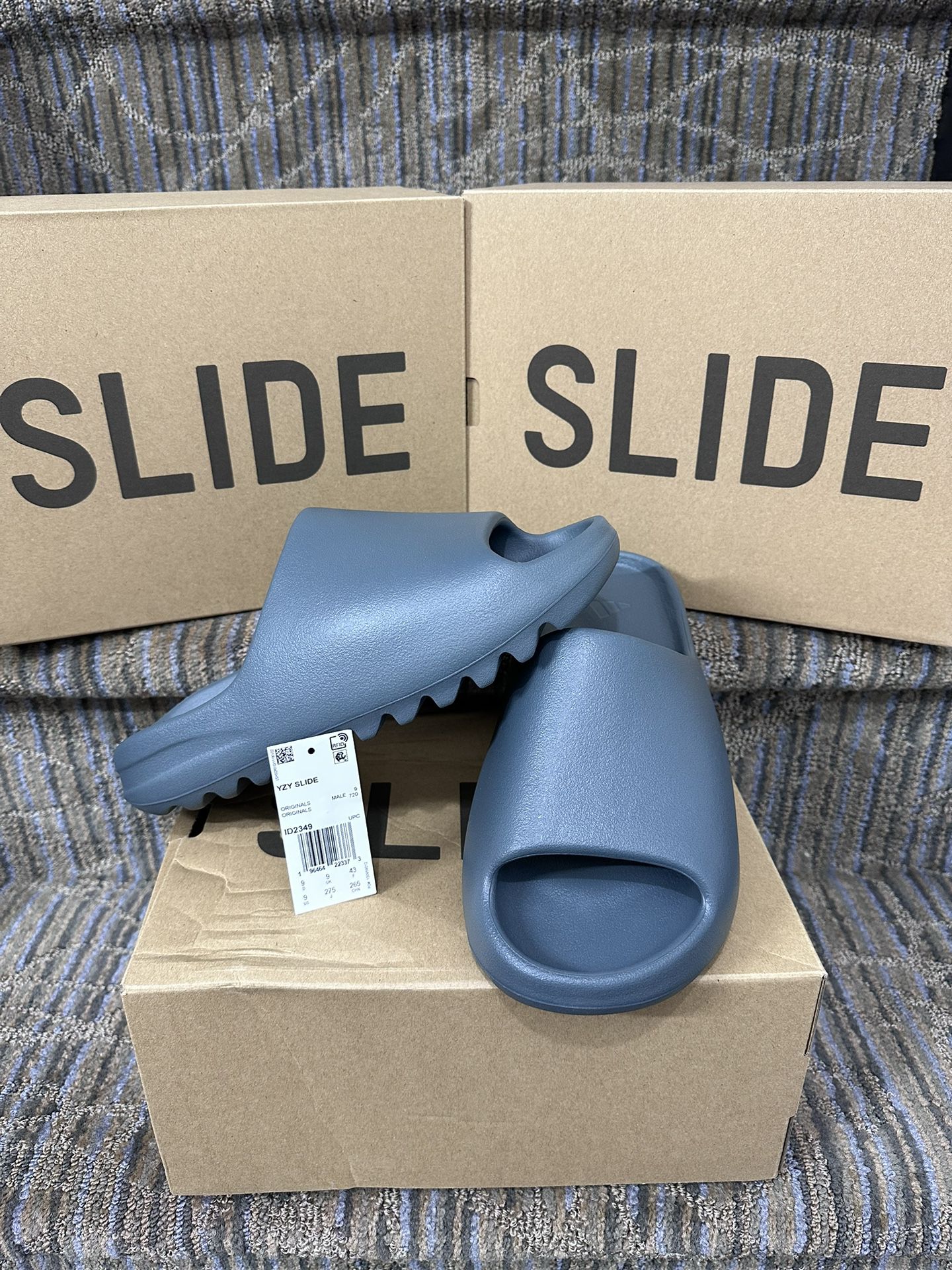 Adidas Yeezy Slides “Bone” for Sale in Decatur, GA - OfferUp