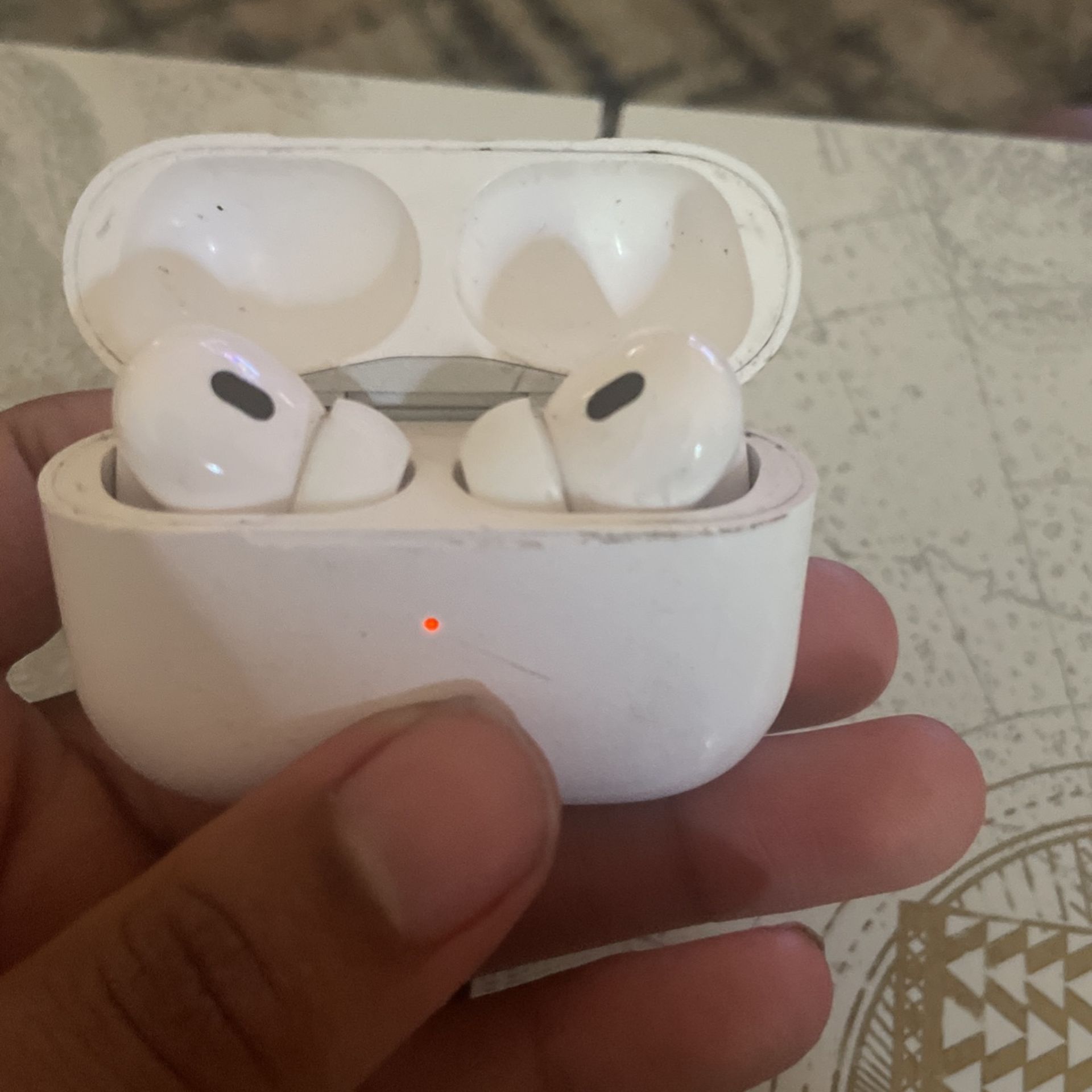 AirPods Pro’s 