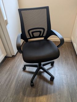 Desk chair. Free.