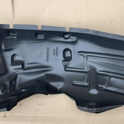 2021-2024 Jeep Wrangler Right Wheel Housing Fender Liner OEM 