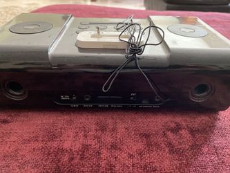 IHome Radio with remote
