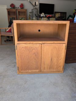 📺 HEAVY-DUTY OAK MEDIA CONSOLE / COMPACT TV STAND — Only $20!