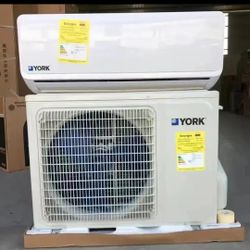 Minisplit 9000 BTU, New On Delivery Road. 