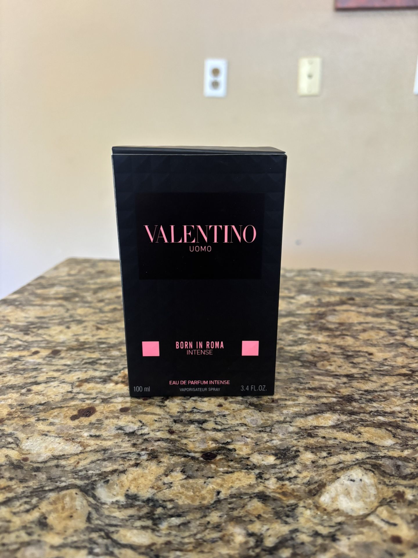 Valentino UOMO Born In Roma