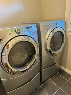Whirlpool Duet Washer & Dryer