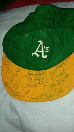 1974 team signed baseball cap