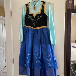 Frozen Dress  Girls Size 7-8 from Disney Store Like New 