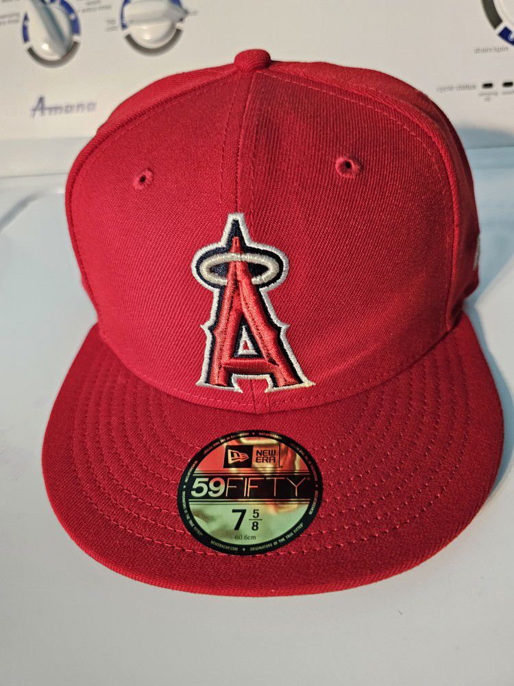 Los Angeles Angels Fitted Cap (7 5/8) Brand New 