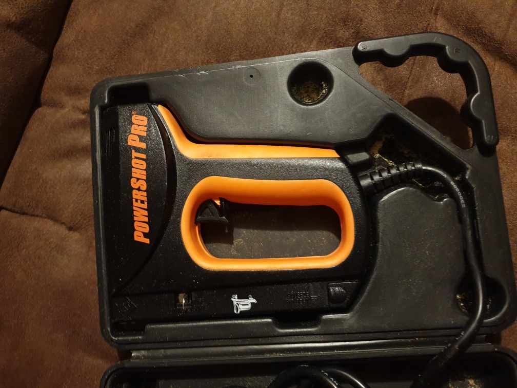 Powershot Pro electric stampler & nail gun