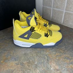 Nike Air Jordan 4 Retro Lightning 2021 GS Sz.5Y