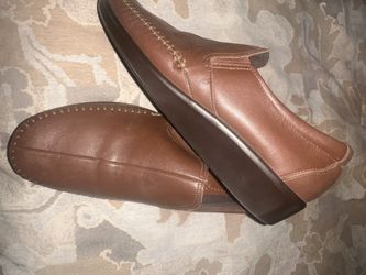 Sas Shoes Very Comfortable Used A Couple Of Times They’re Worth 190 New At Store