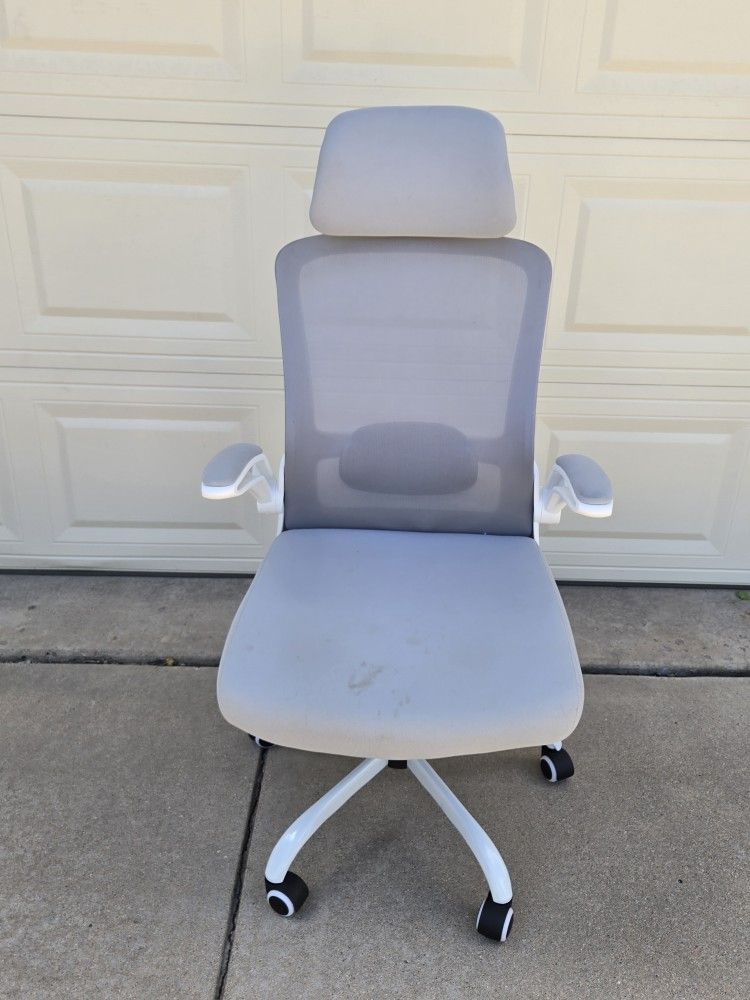 White Ergonomic Height Adjustable Office Chair