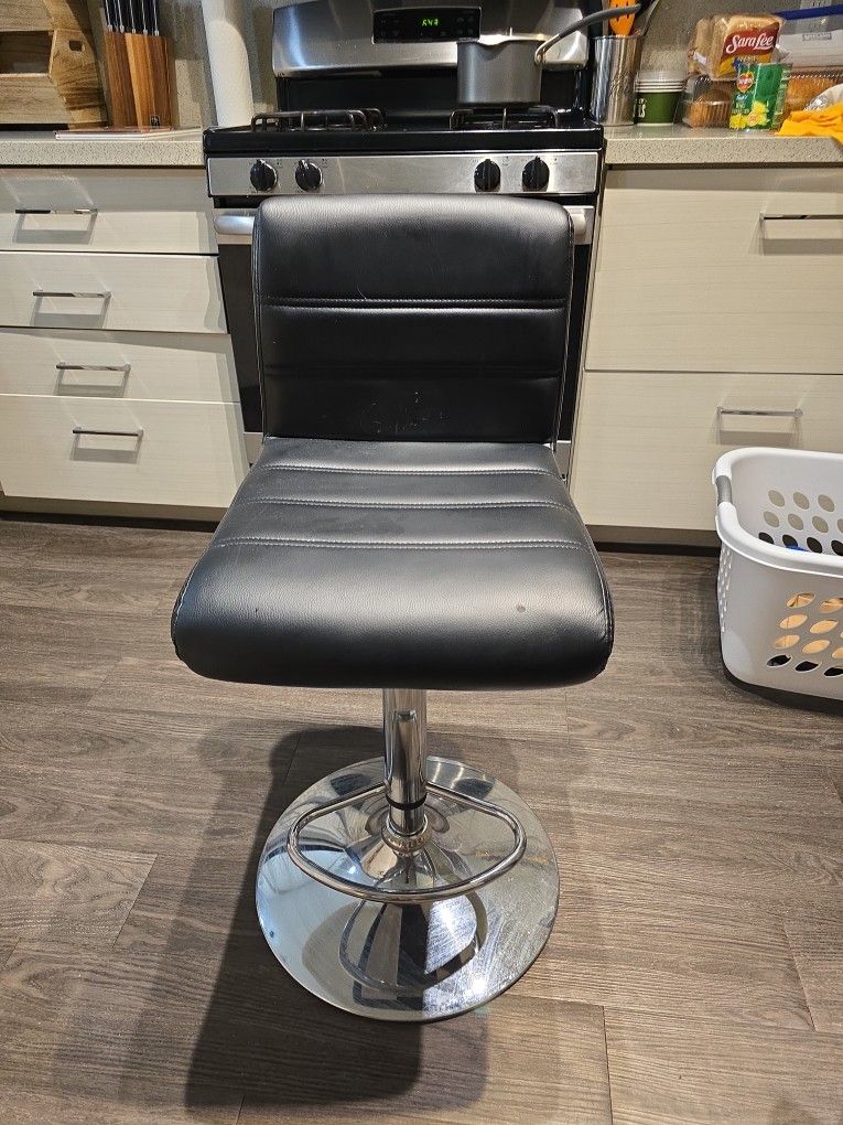 Black Bar Stool