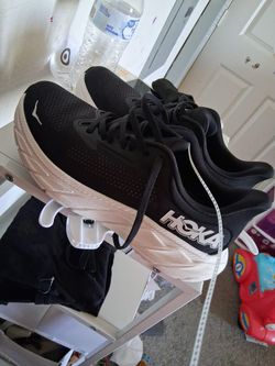 Black Hoka