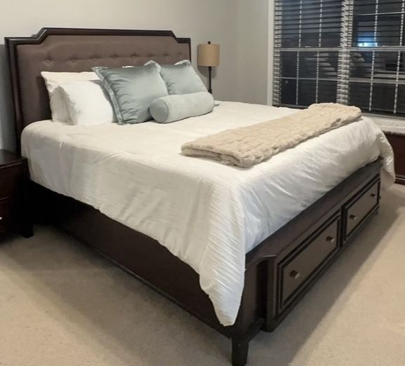 King Bed With Storage