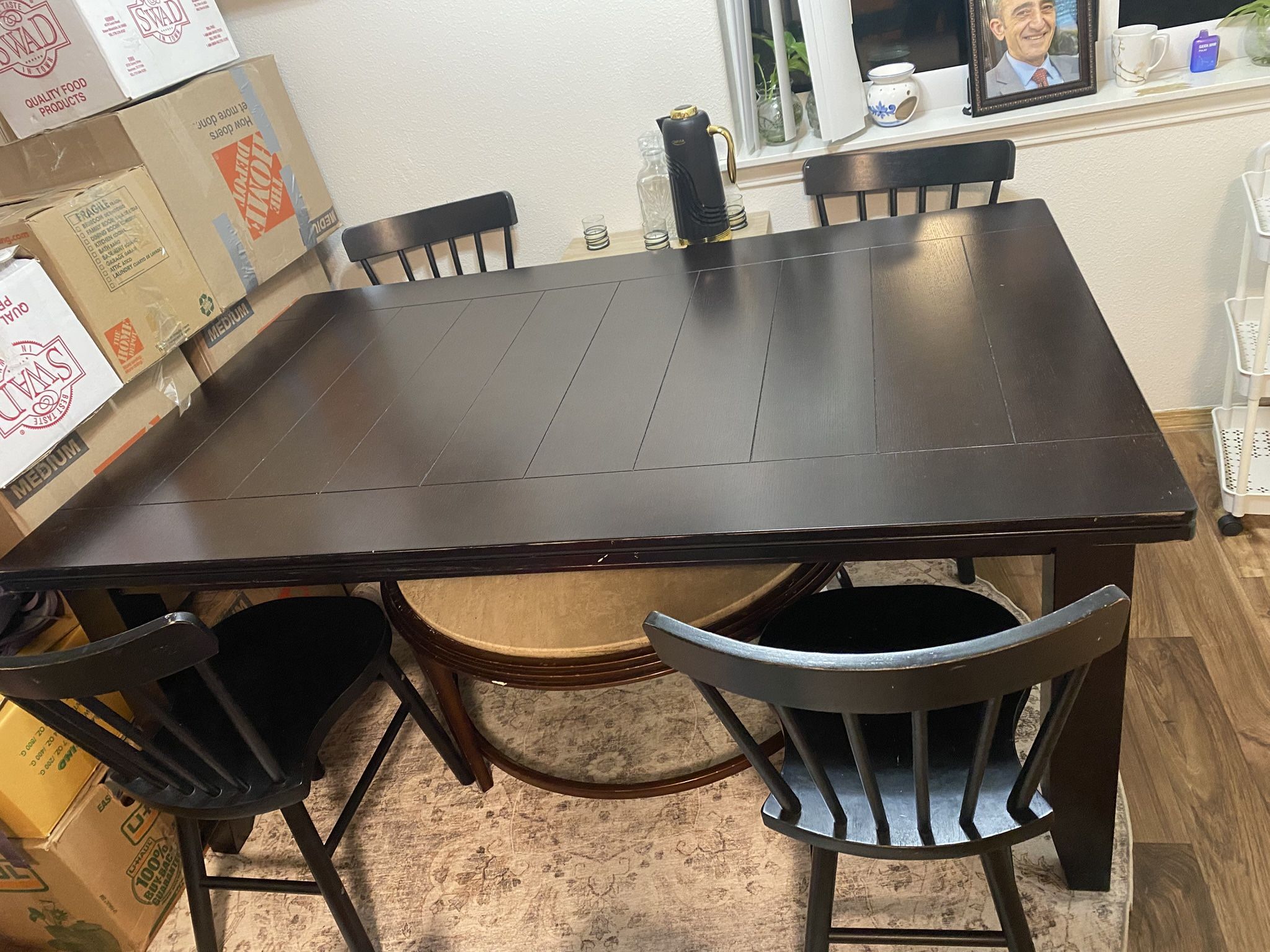 Dinning Table With Four Chairs