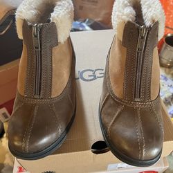 ✨ NEW UGG Wapsburg Zip Waterproof Boots - Size 7 - Never Worn ✨
