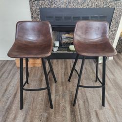 Counter-height Bar Stools