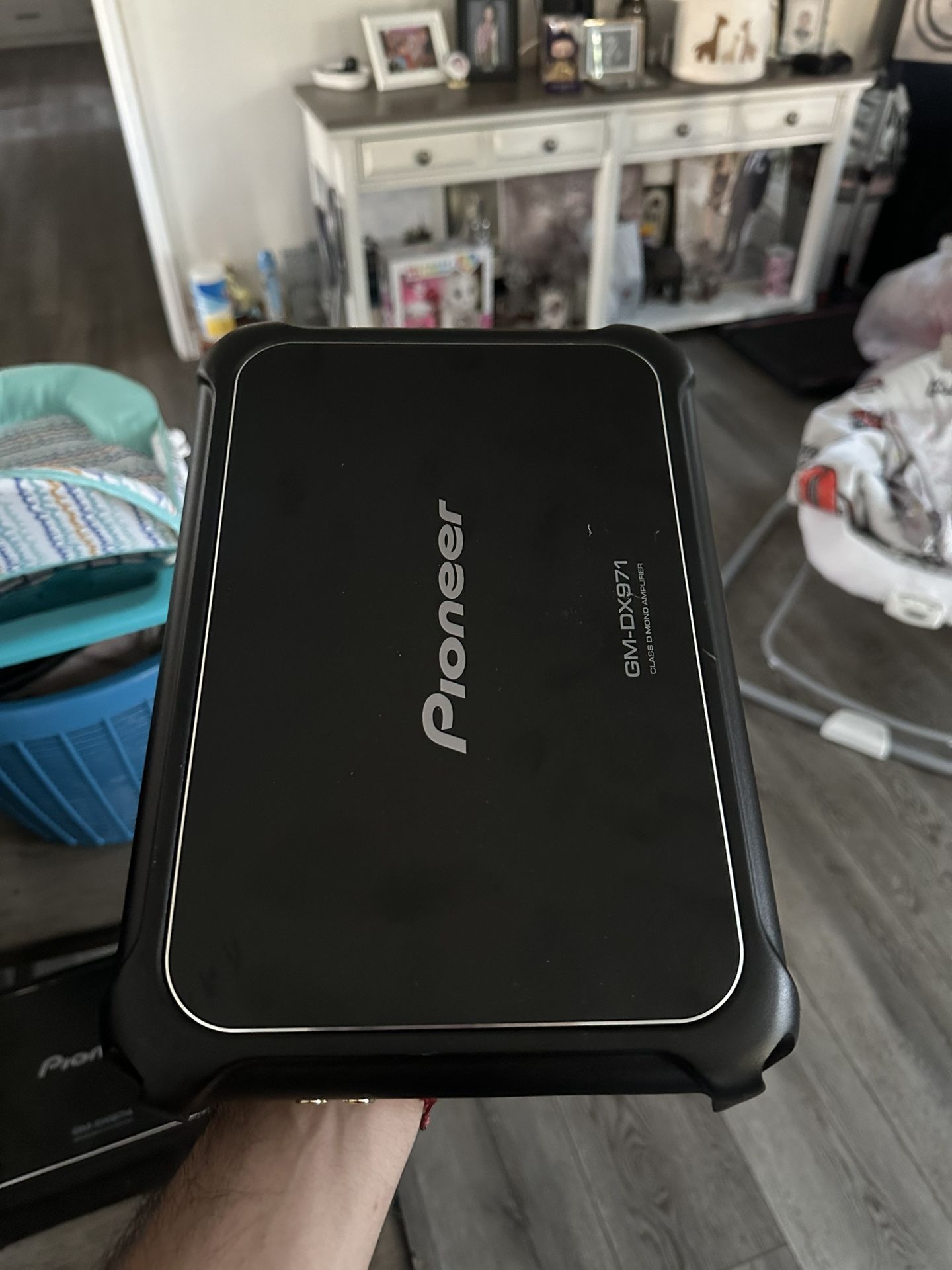 Pioneer GM-DX975