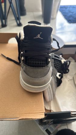 Baby shoes for sell