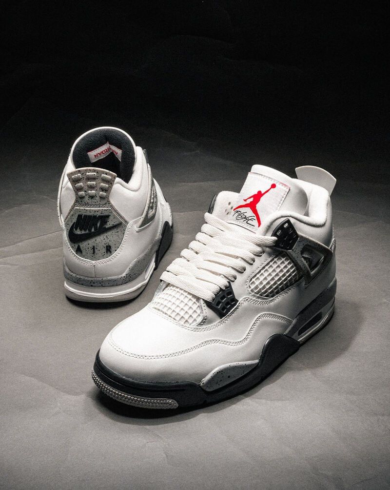 Air Jordan 4 “White cement” Size 10