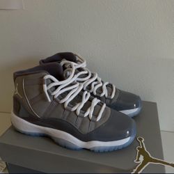 Jordan 11’s ( Cool Greys )