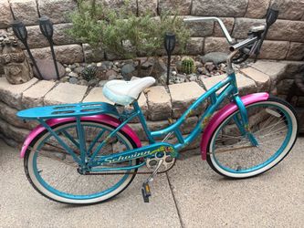Schwinn Girls 24 inch Beach Cruiser