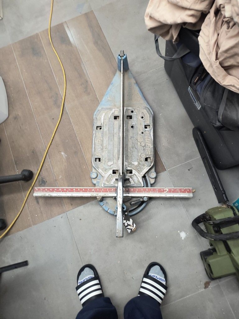 Tile Cutter
