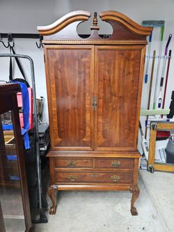 TV/COMPUTER CABINET