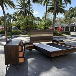 Beautiful Bedroom Set King Size Solid Wood Dark Brown Color Like New by Vietnam Furniture 