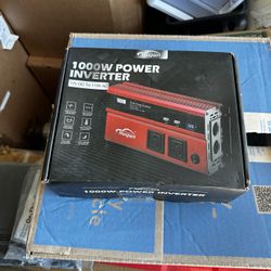 Maxpart 1000W Power Inverter - 12v to 110v AC *New in Box