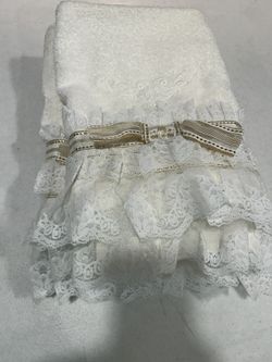 JCPenney White Towels (2)